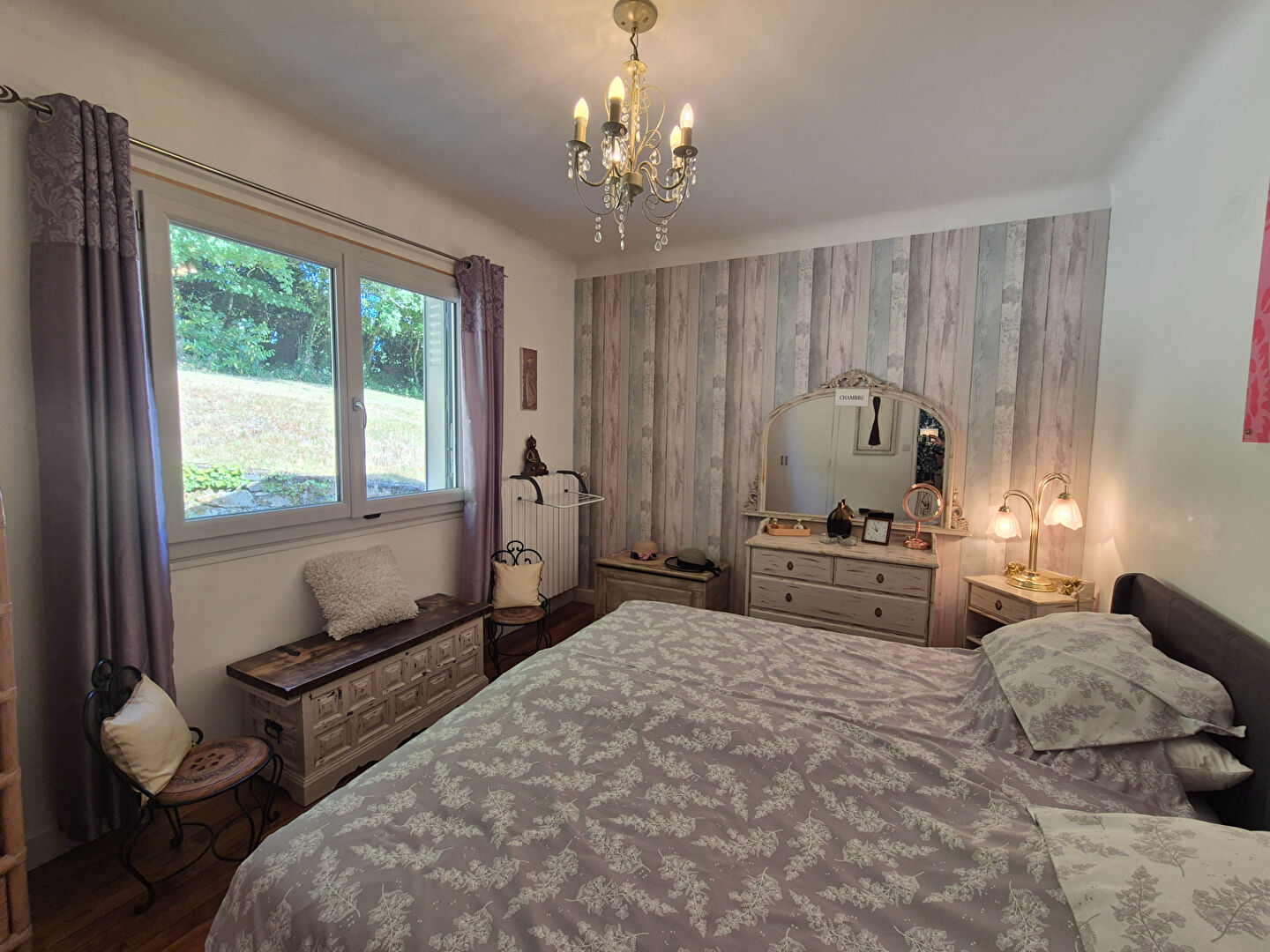 CORREZE. TREIGNAC. Beautiful house of 3 bedrooms with garage and gardens of 1079m2