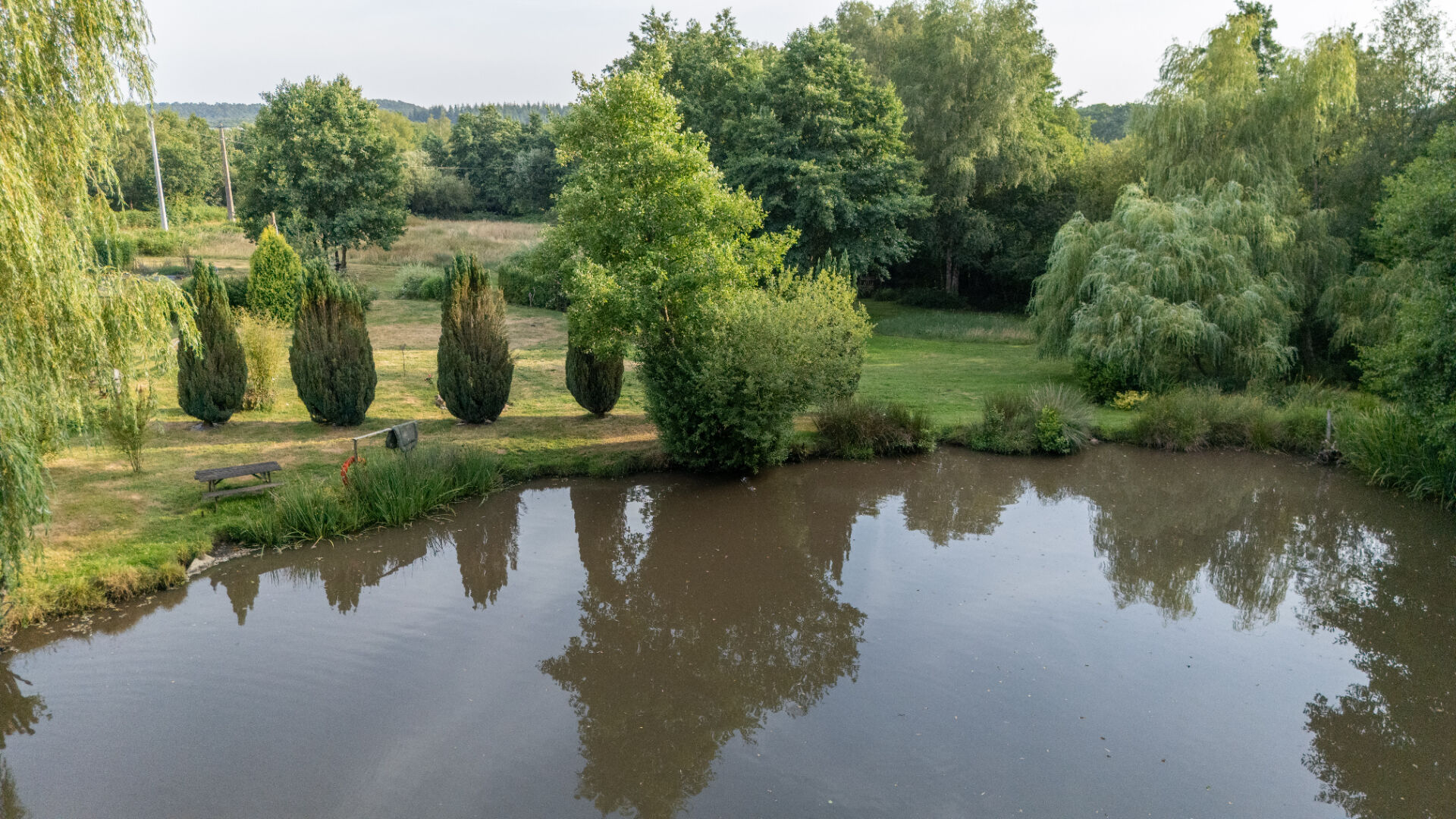 MANCHE: 3 Bedroom House, Gite, Lake and Land in beautiful countryside.