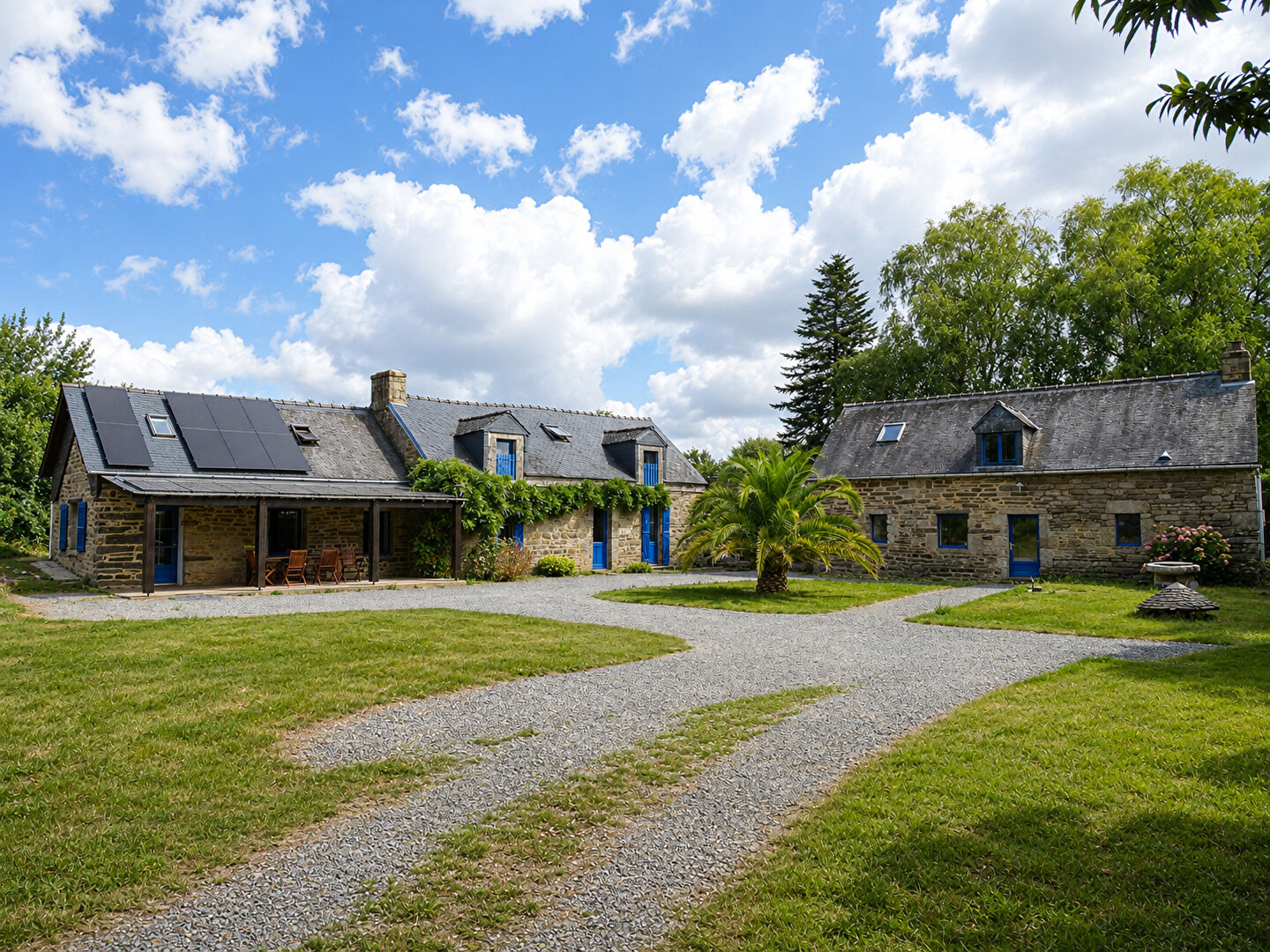 House in Guiscriff - view 1