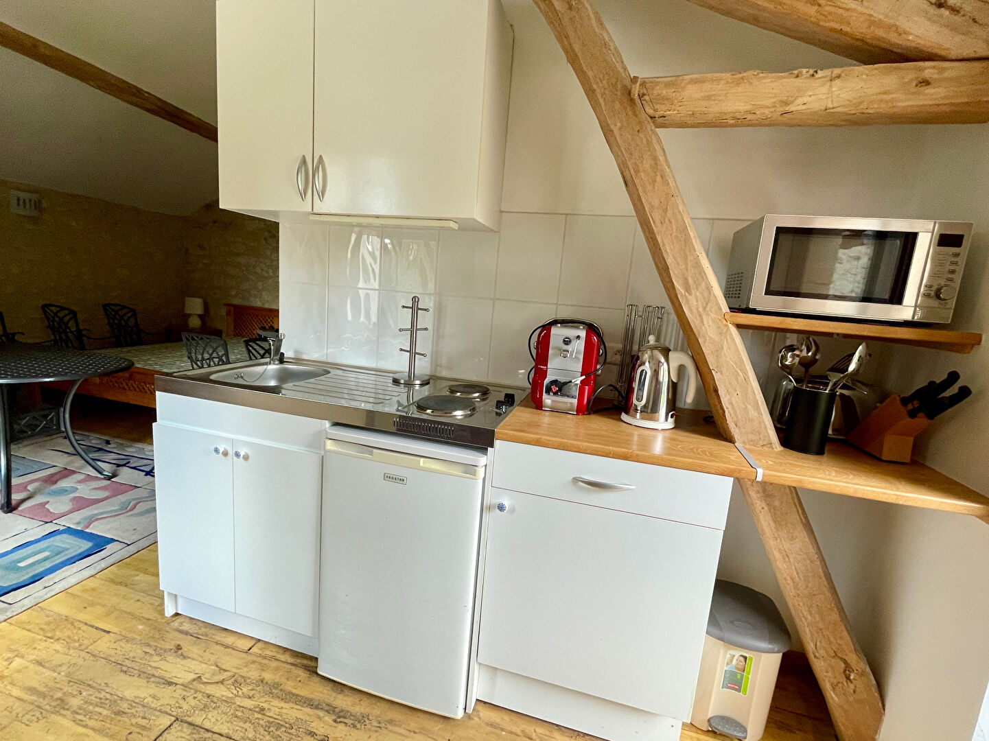 LOT- near PRAYSSAC- Renovated Quercy stone house with independent apartment, pool and barn, 5 minutes from Prayssac