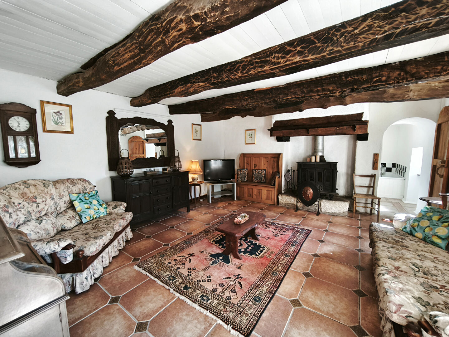 MORBIHAN, Guern, Detached stone house, three bedrooms, renovation required