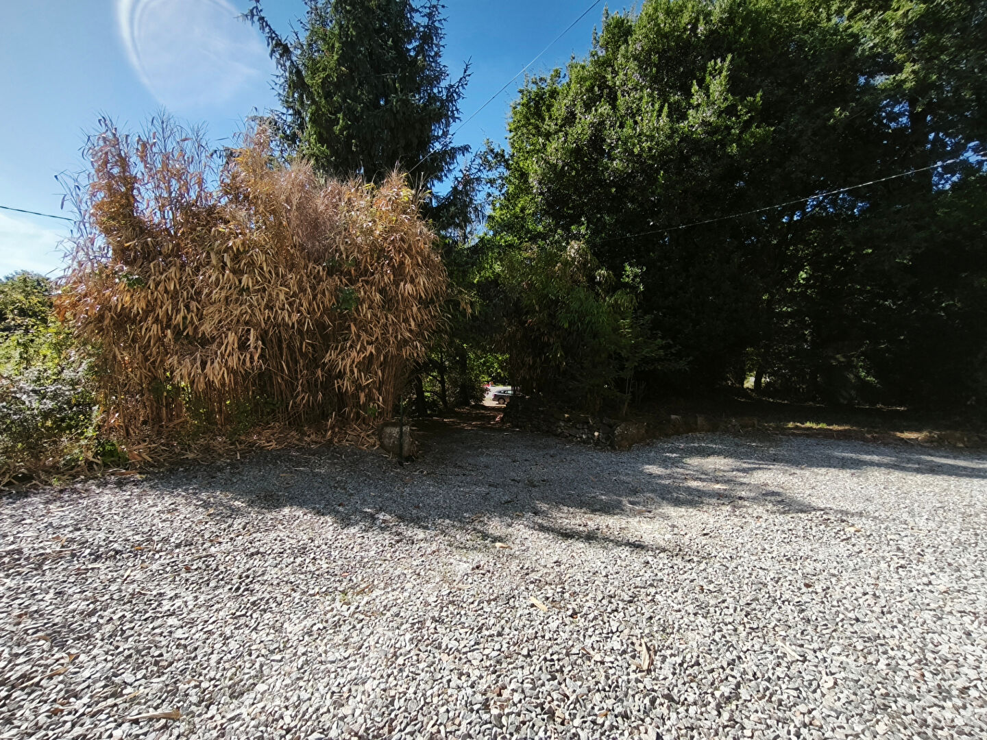 MORBIHAN, Guern, Detached stone house, three bedrooms, renovation required