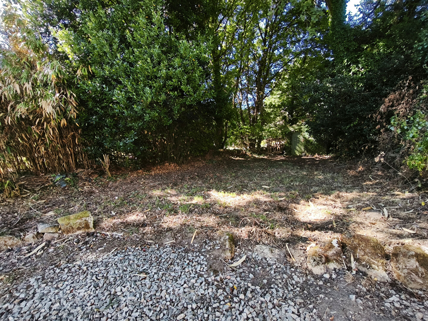 MORBIHAN, Guern, Detached stone house, three bedrooms, renovation required