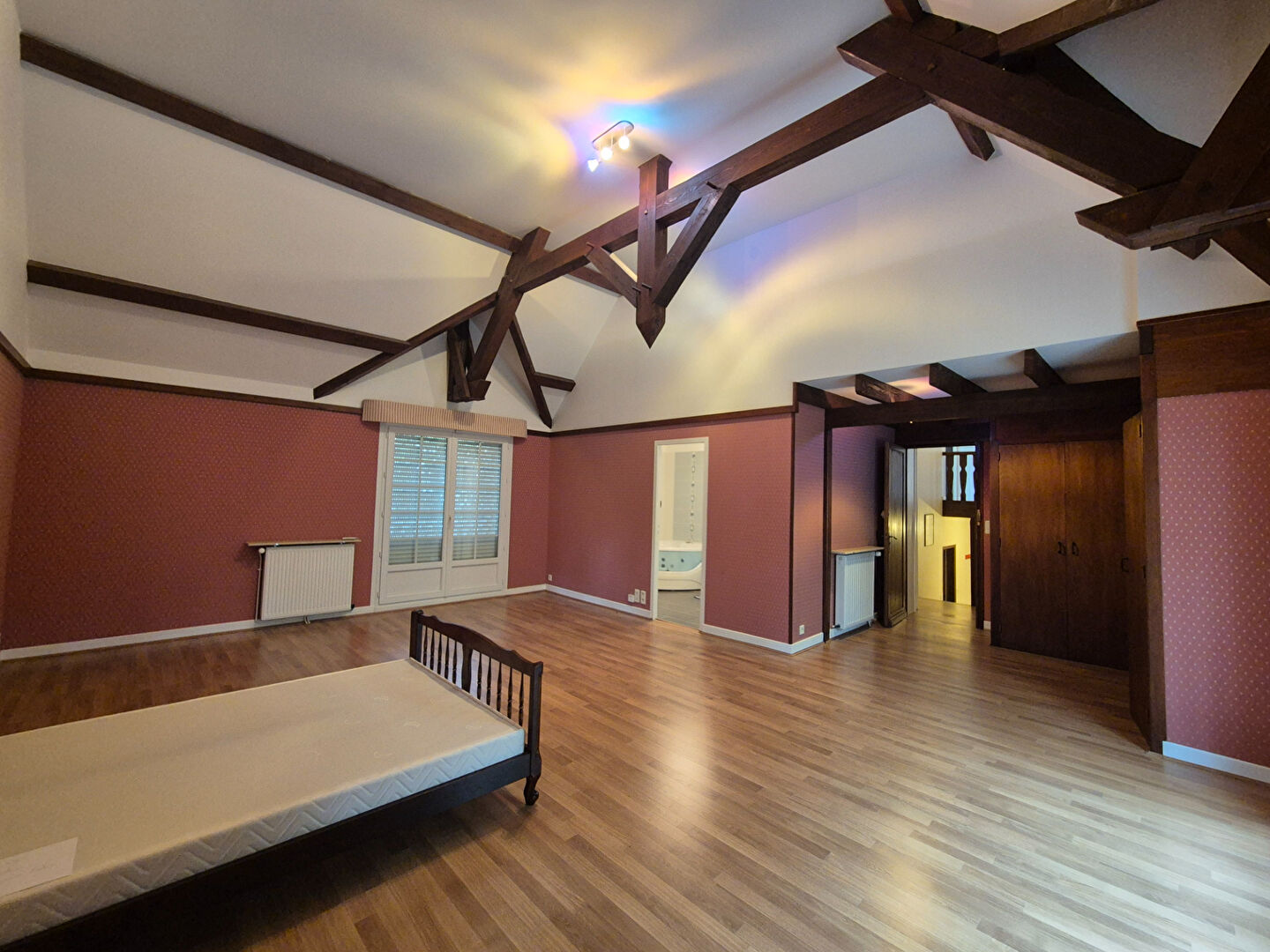 CORREZE. Sarran. Exquisite stone house with heated swimming pool. Parkland gardens of 5600m2.