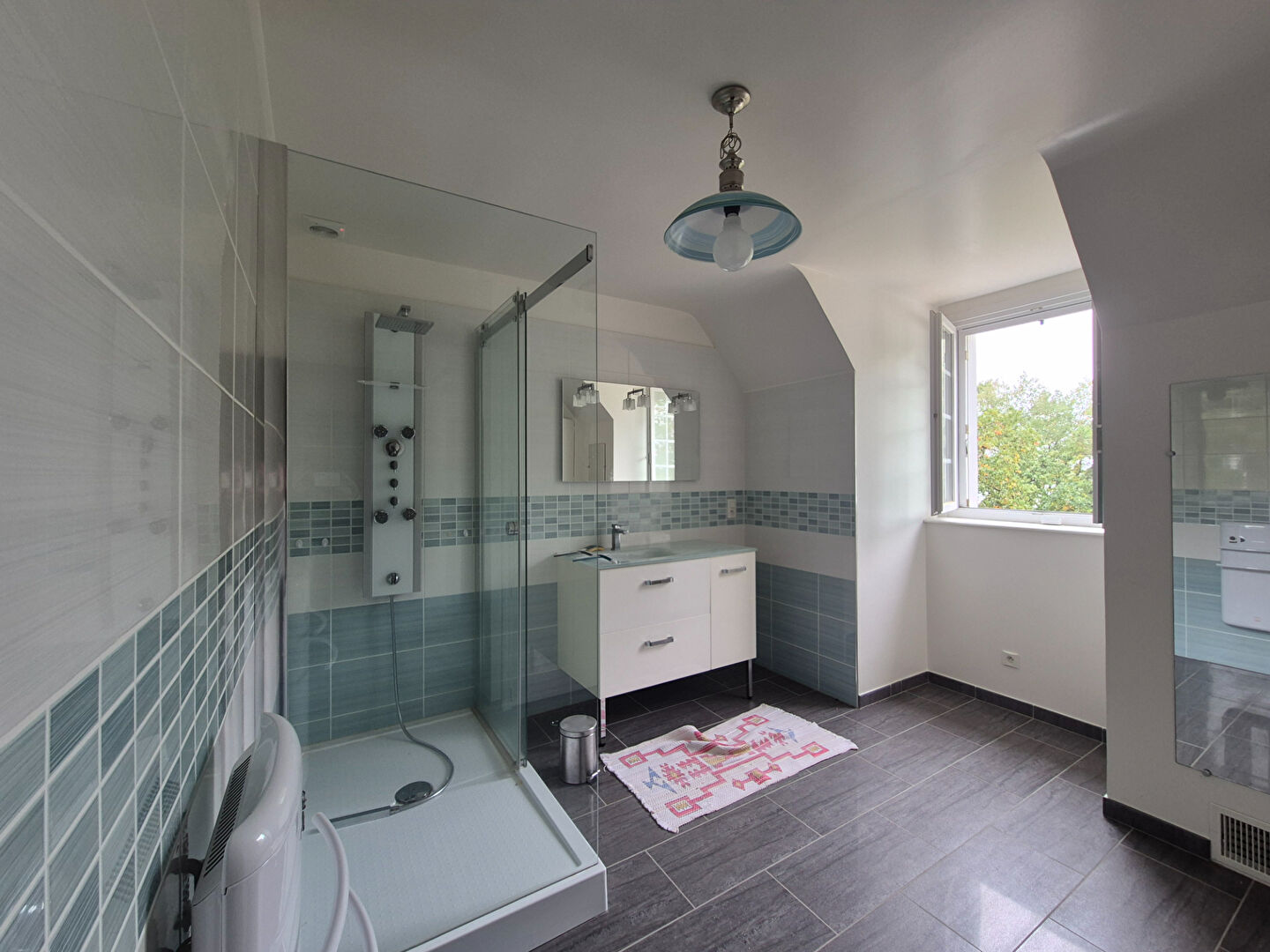 CORREZE. Sarran. Exquisite stone house with heated swimming pool. Parkland gardens of 5600m2.