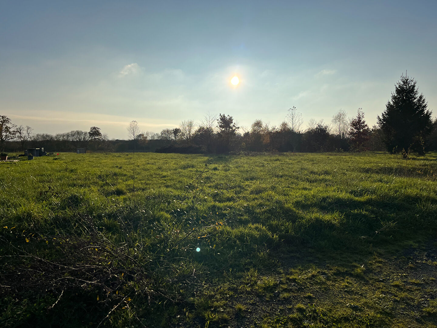 Photo Terrain constructible, viabilisé 569m². image 4/6