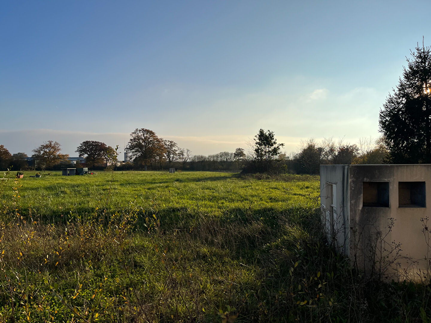 Photo Terrain constructible, viabilisé 569m². image 5/6