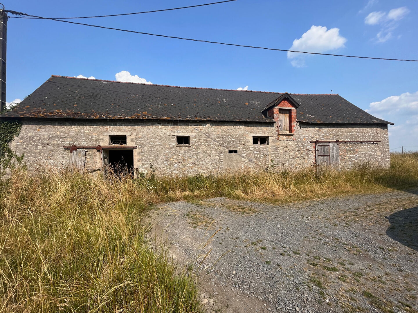 Maison à vendre Thourie 5 pièce(s) 242 m2.