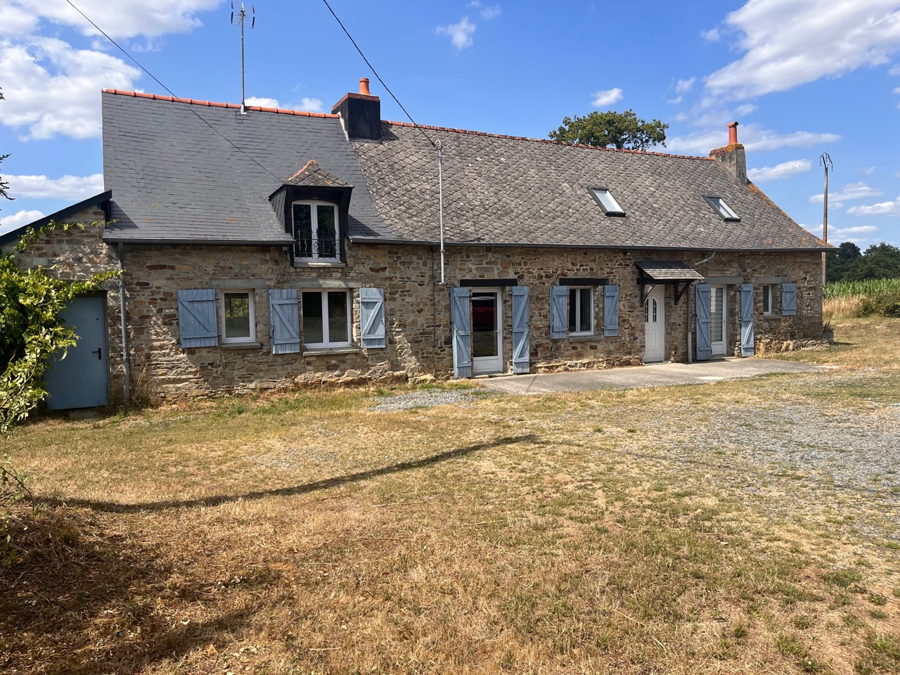 Photo Maison à vendre Martigné-Ferchaud 8 pièce(s) 150 m2. image 2/6