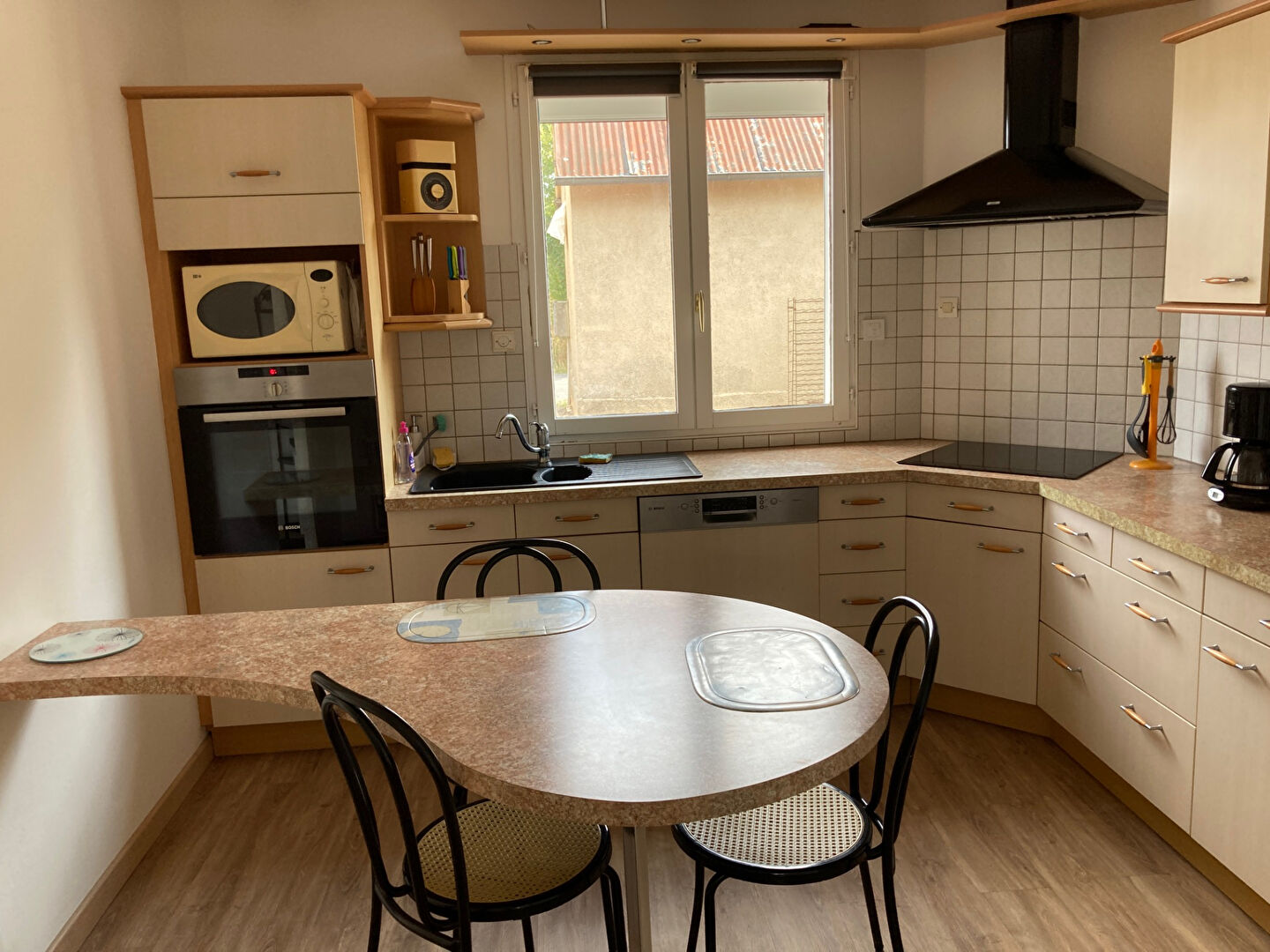 Photo Maison à vendre 6 pièce(s) 98 m2. Proche Fercé . image 2/6