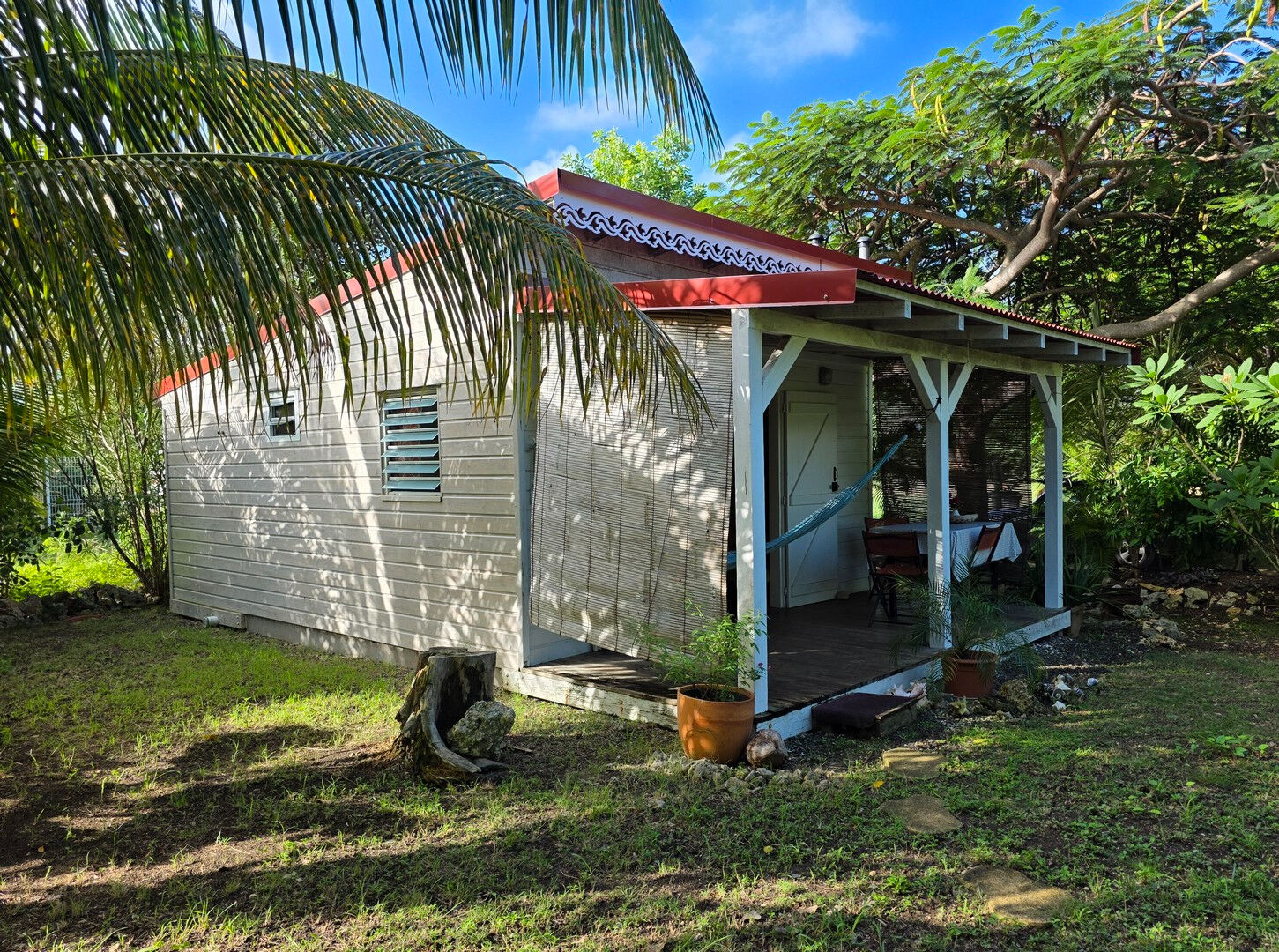 Charmant ensemble de Cases Créoles  proche des magnifiques plages de Marie-Galante