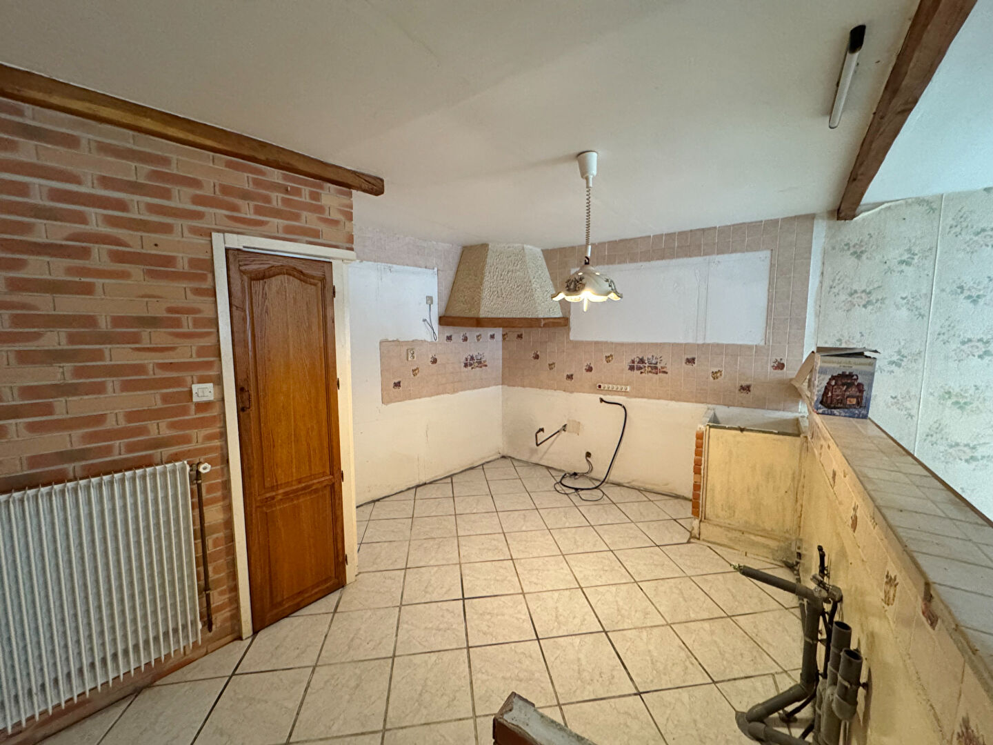 Photo Immeuble à usage mixte, avec de grands volumes, Ag. du Donjon. image 6/6