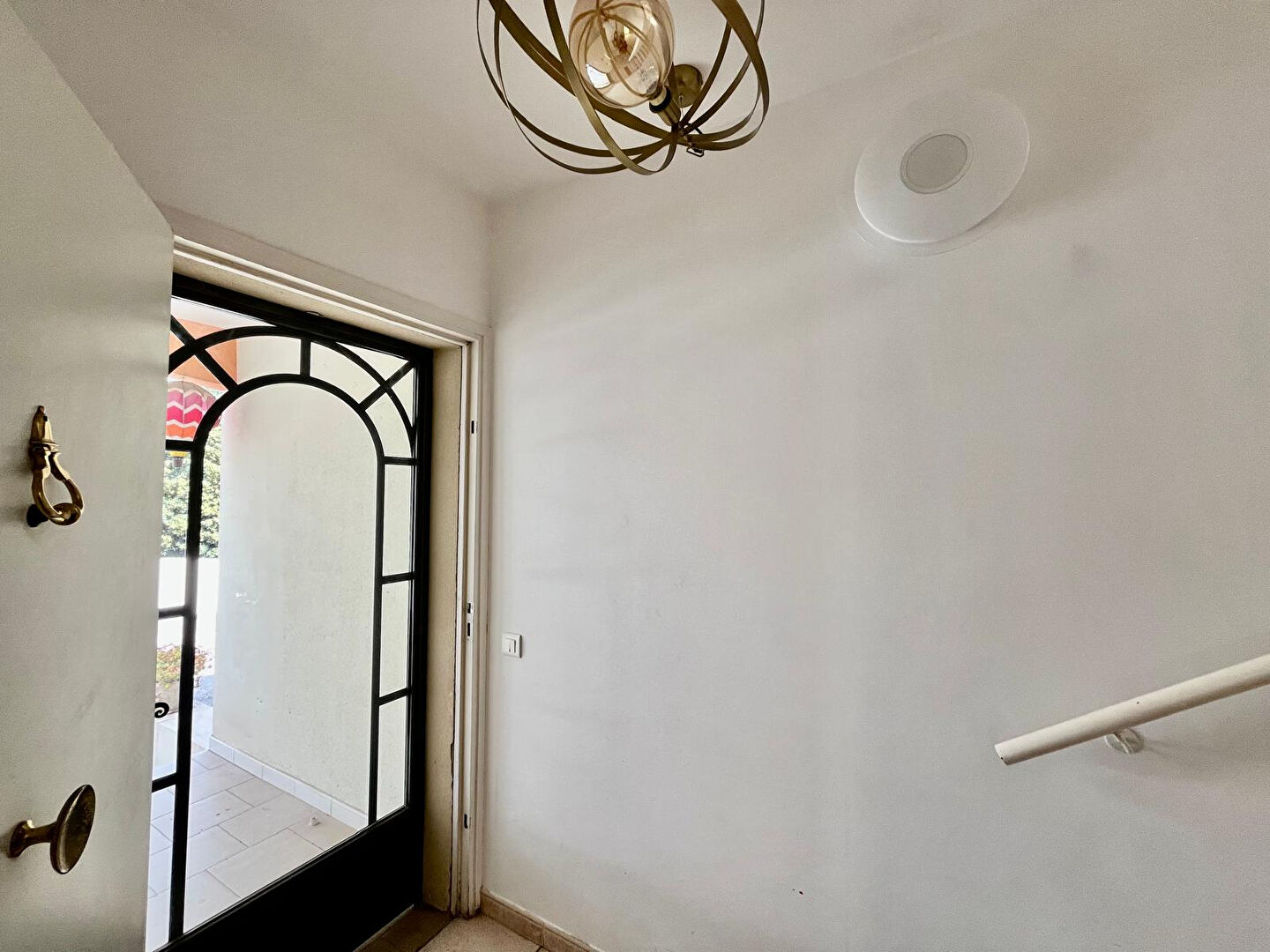 Photo Appartement avec terrasses, garage double, proximité du village et du port à pied - Cassis  13260. image 5/6