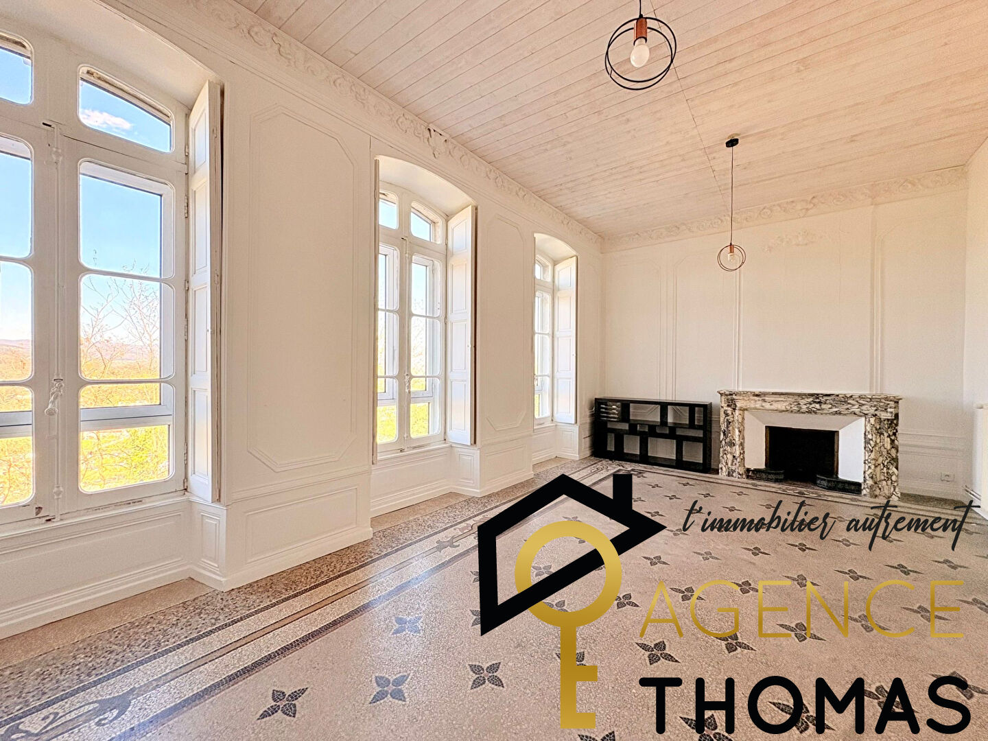 Local commercial / professionnel 28 m2 à louer AUBENAS