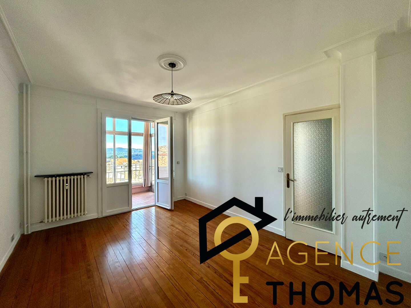 Appartement Aubenas 3 pièces avec ascenseur 81.72 m2