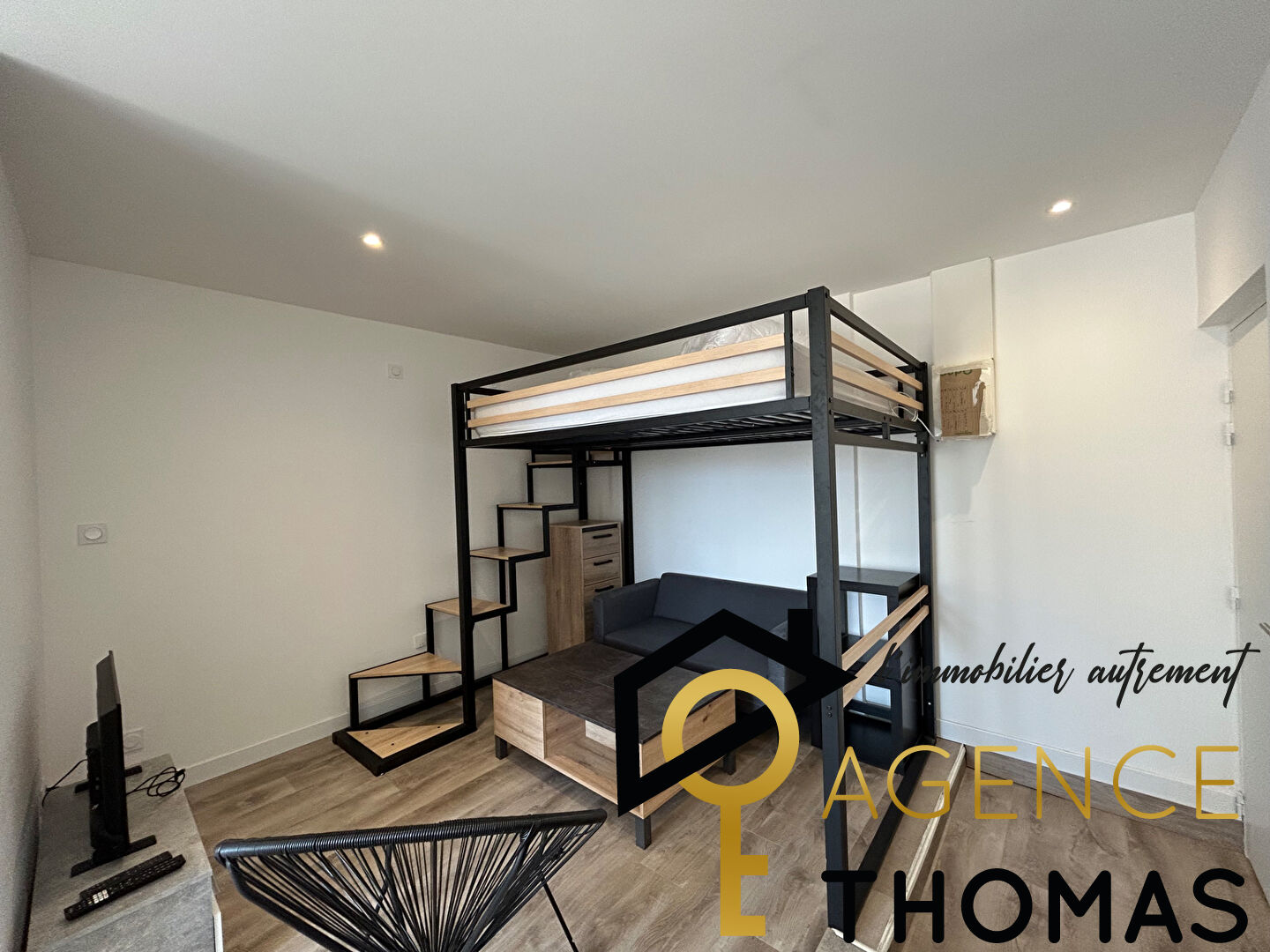 Appartement Aubenas 1 pièce(s) 23 m2