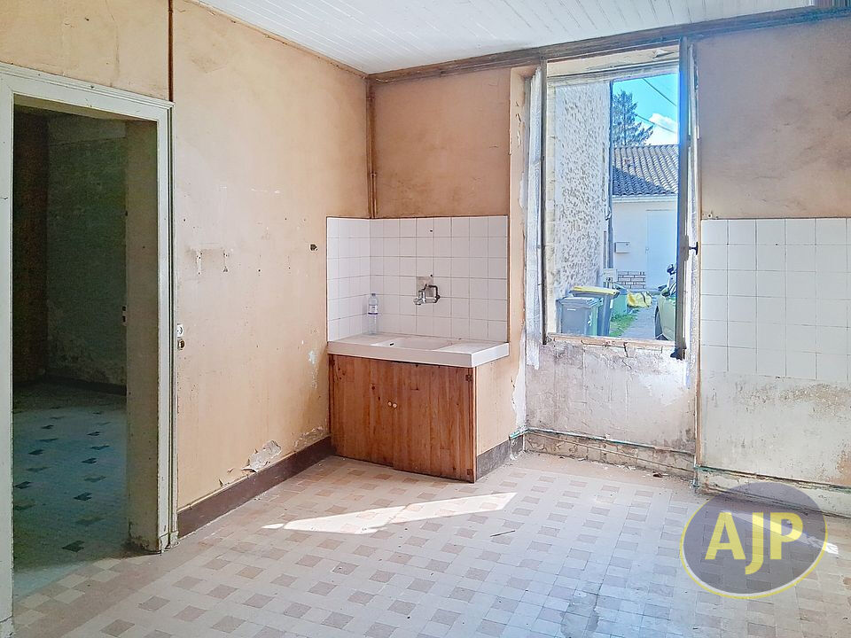 Maison  rénover à Saint Estèphe - photo 6