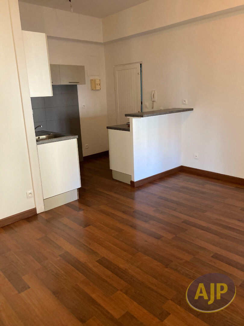 Appartement Pauillac 3 pièce(s) 41.56 m2 - photo 1