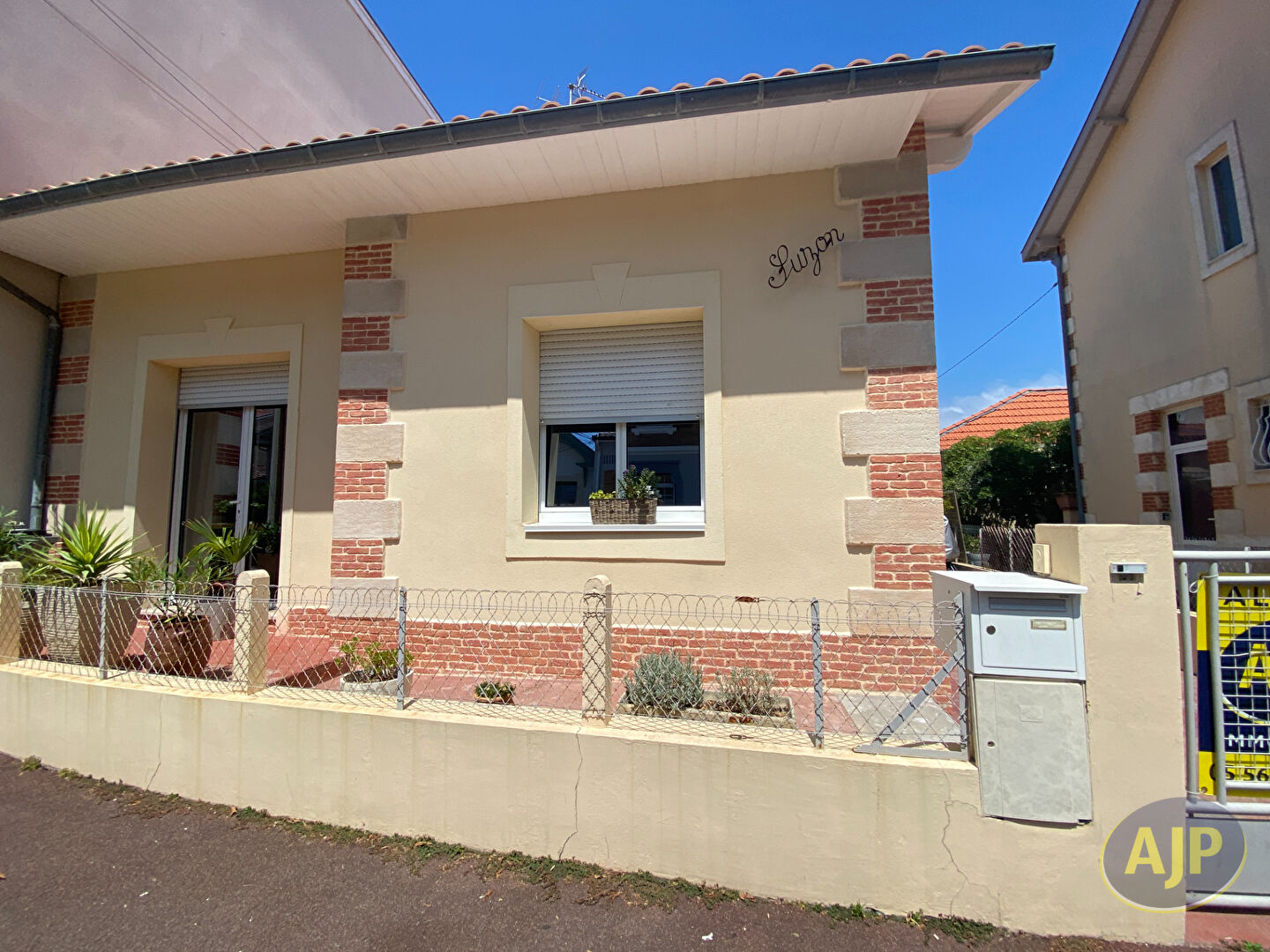 Agence immobilière de 
 AJP IMMOBILIER ARCACHON - AJP IMMOBILIER ARCACHON 
