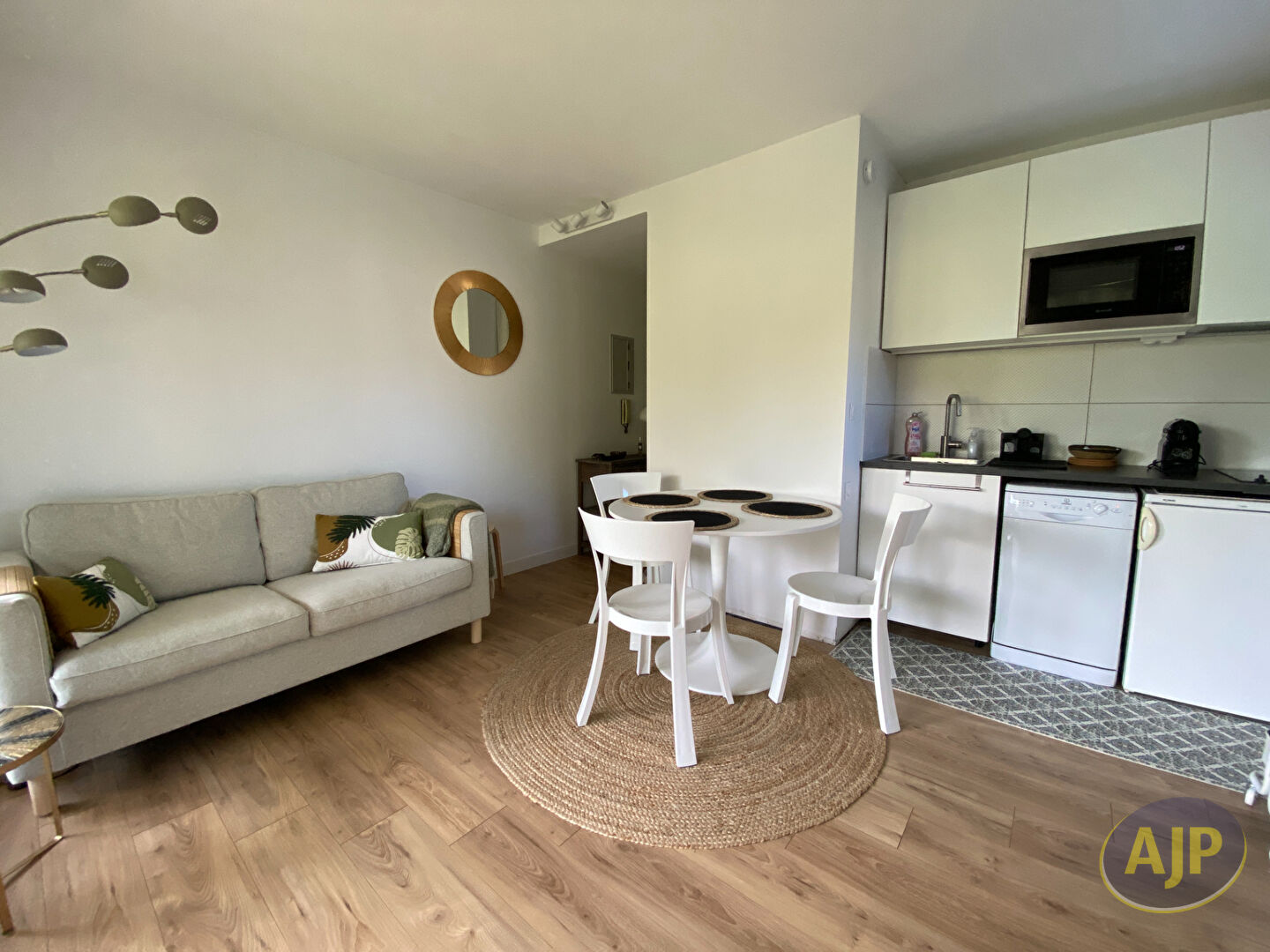 ARCACHON - T2 MEUBLE - 31.80m² - photo 1