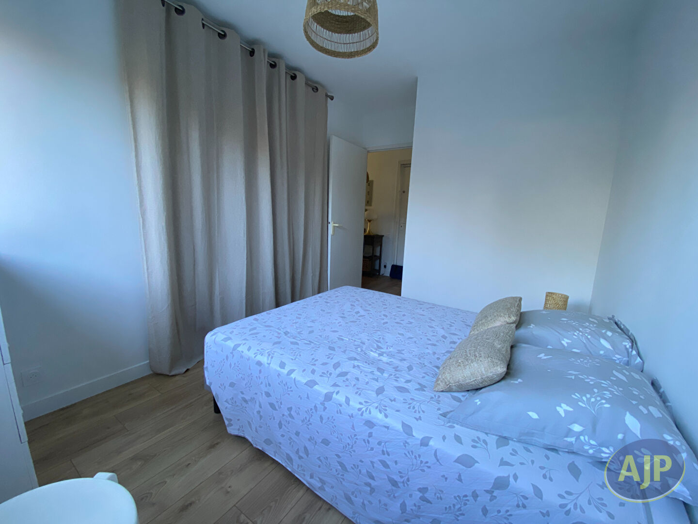 ARCACHON - T2 MEUBLE - 31.80m² - photo 9