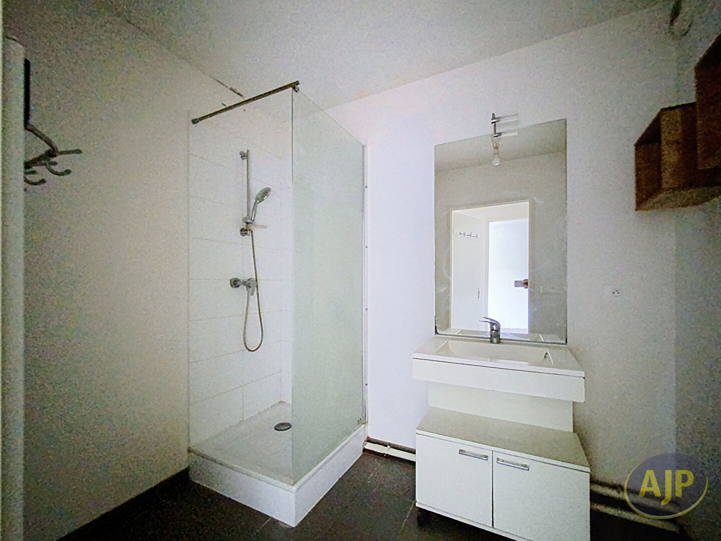 Appartement T3 avec balcon  et parking - photo 5