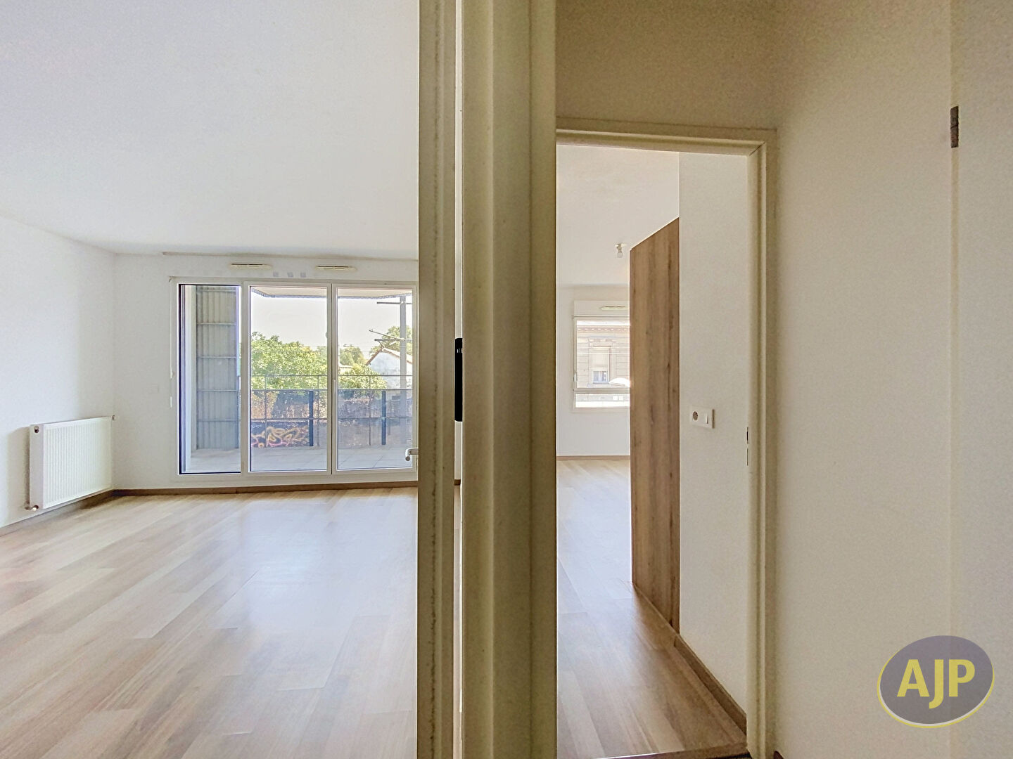Appartement T3 avec balcon  et parking - photo 8