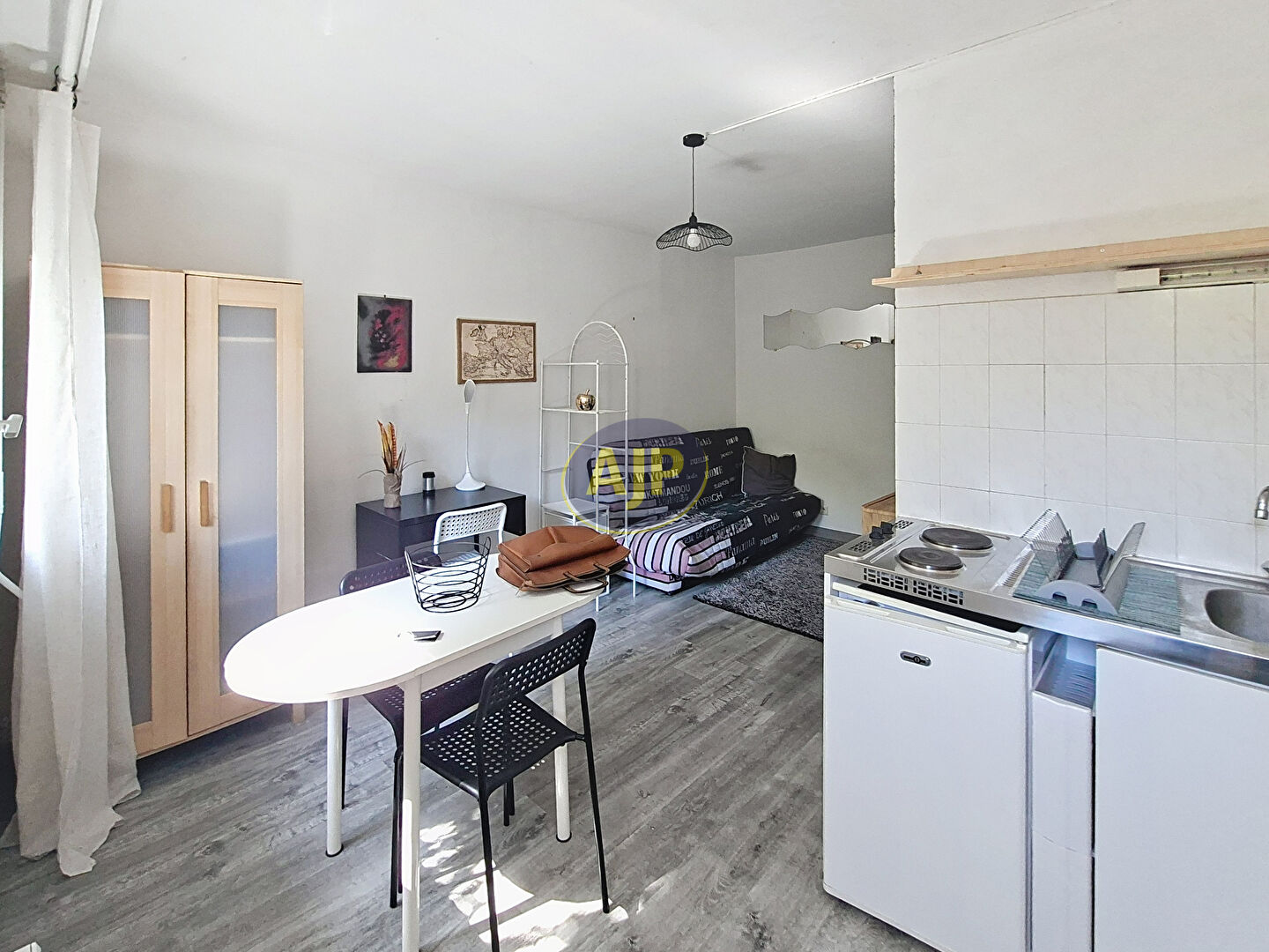 Appartement T1 Chartrons - Dernier étage - photo 3