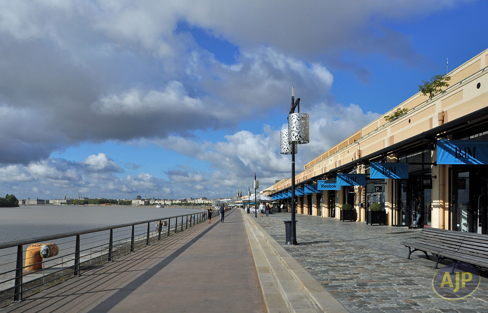 T2 bis au pied de la Garonne - photo 2