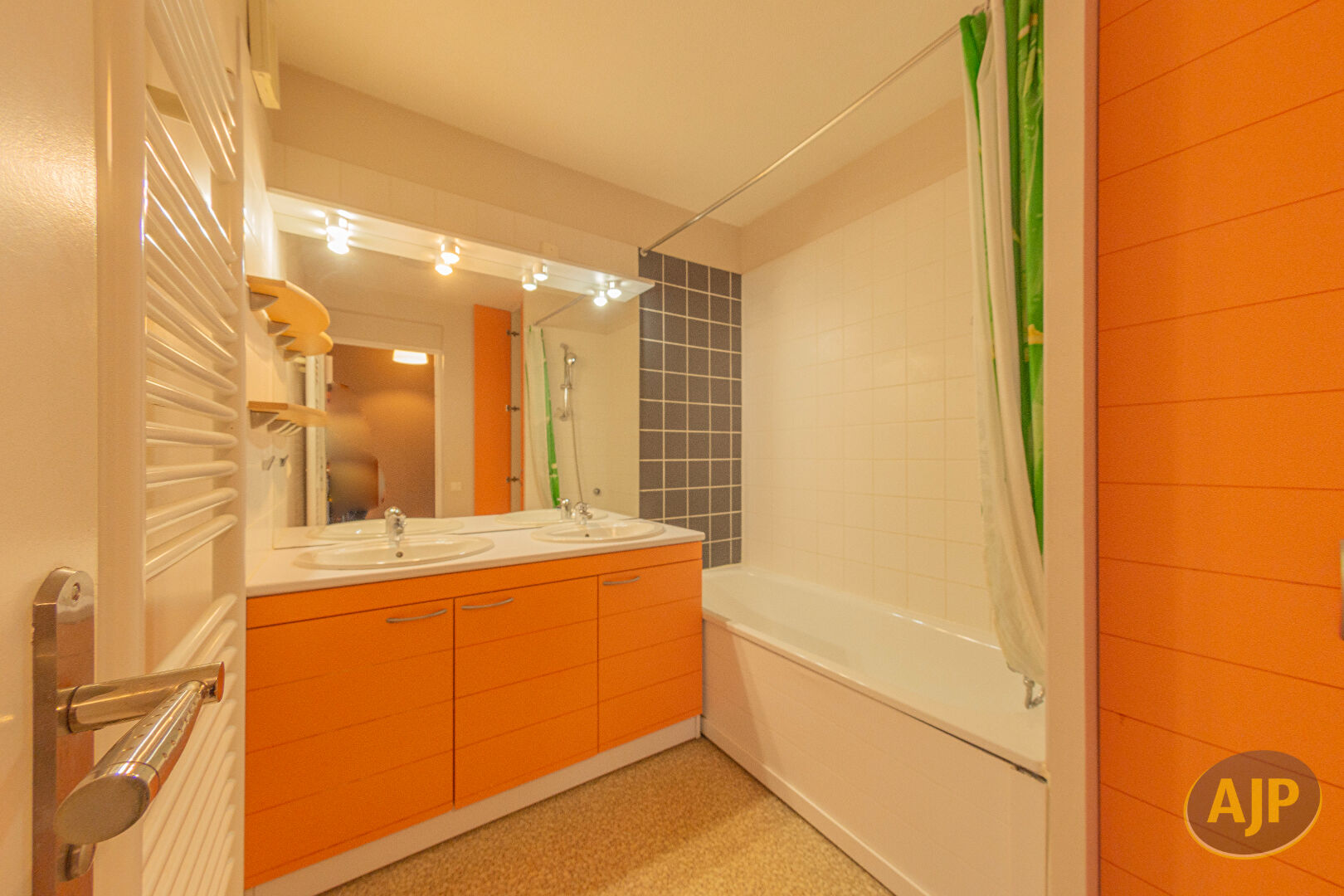 Appartement Bordeaux 4 pièce(s) 90.55 m2 - photo 8