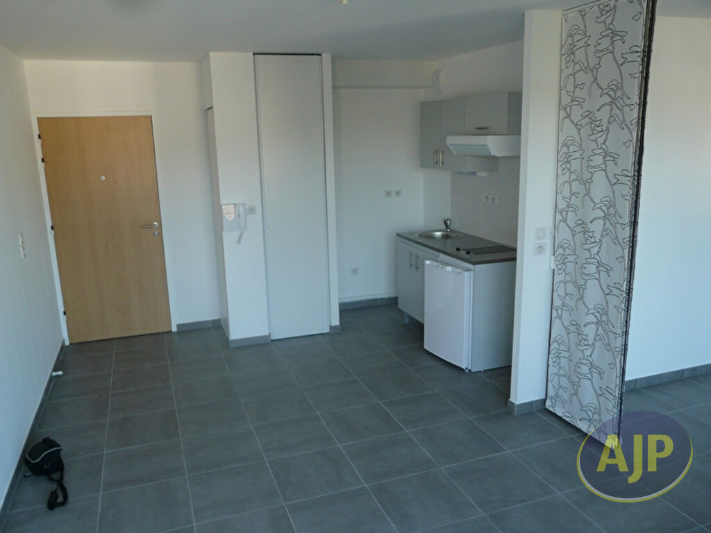 A LOUER T1 BIS - THOUARE SUR LOIRE CENTRE - photo 2