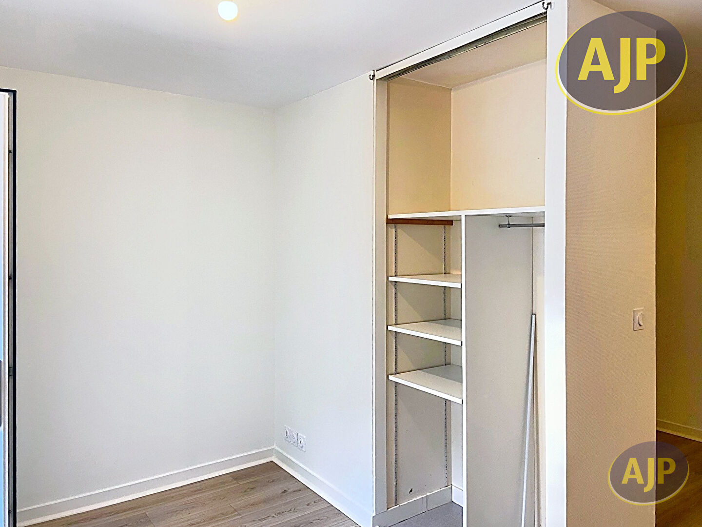 Appartement Nantes proche CHU T1 bis de 32 m2 - photo 3