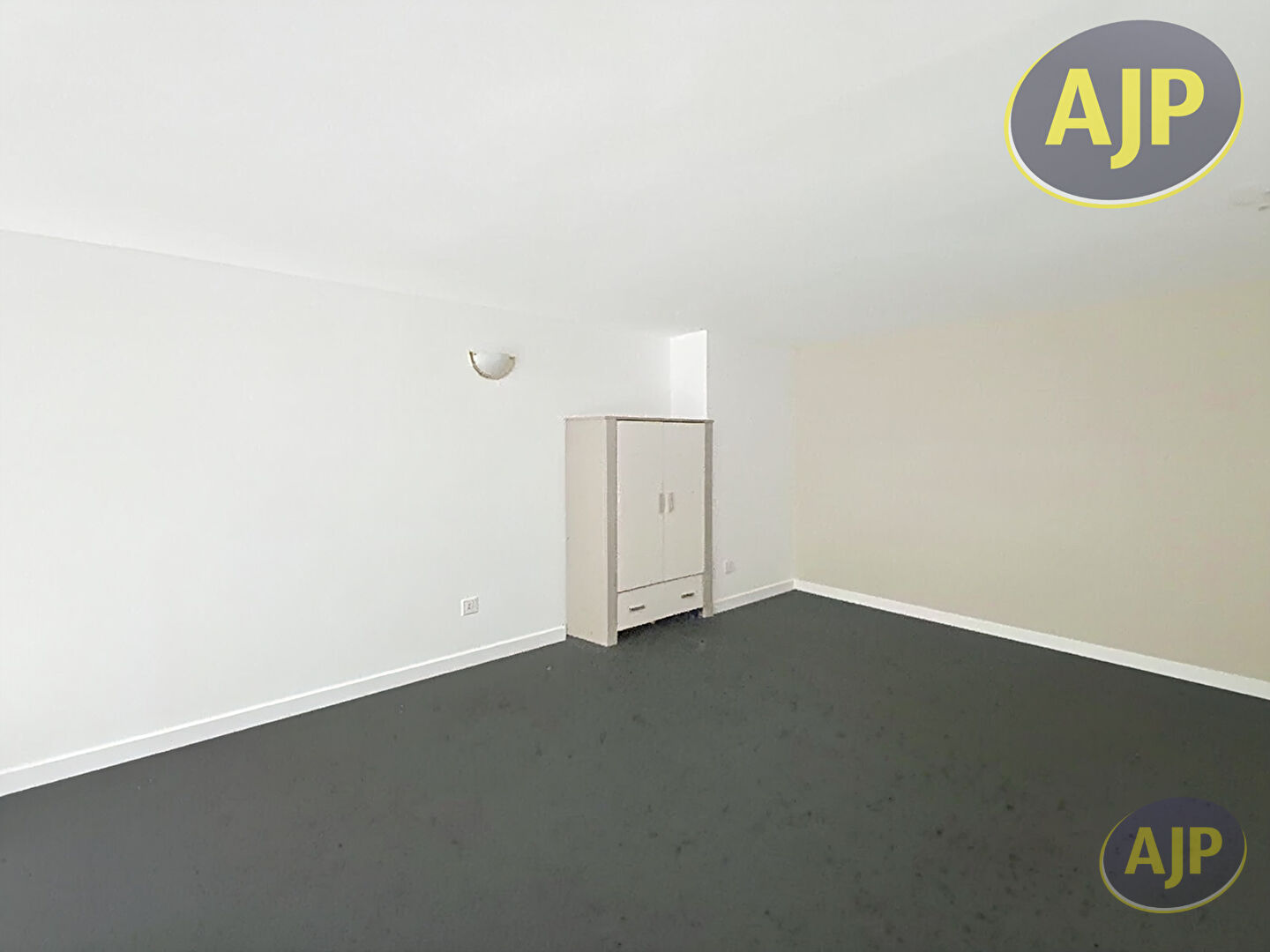 Appartement Suce Sur Erdre 2 pièces . - photo 5