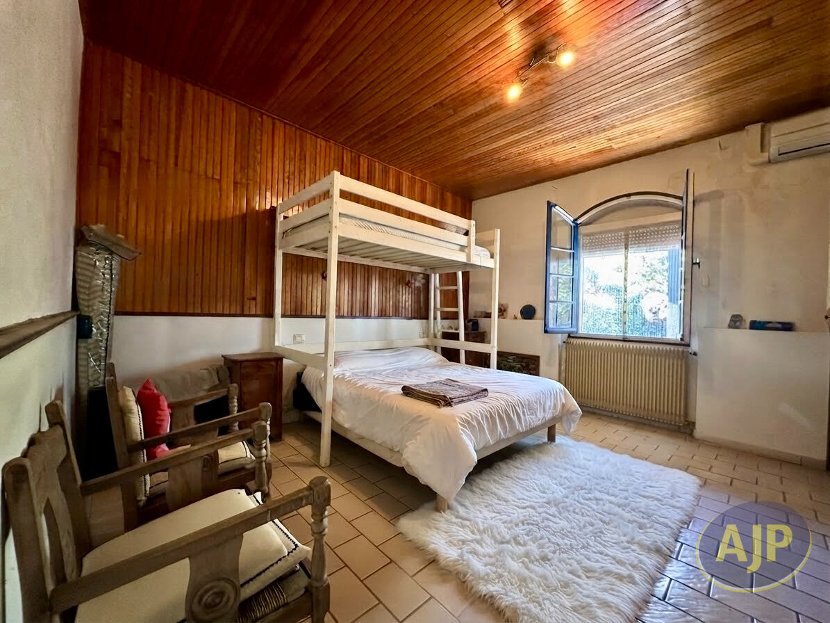 Maison avec garage, 2 chambres à Sainte-Hélène ! - photo 7