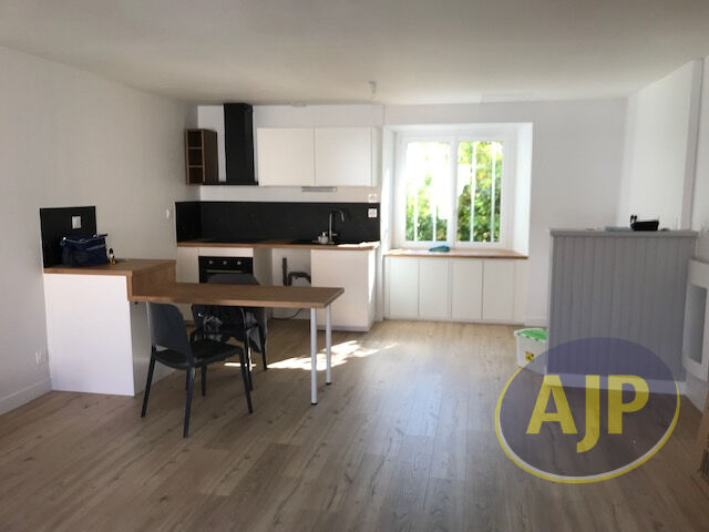 A LOUER MAISON 1CH + BUREAU CUGAND - photo 1