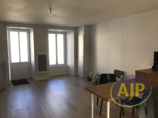 A LOUER MAISON 1CH + BUREAU CUGAND - photo 2
