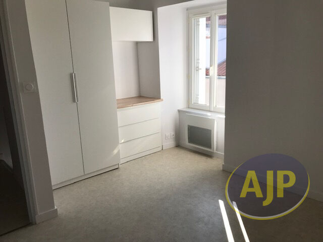 A LOUER MAISON 1CH + BUREAU CUGAND - photo 4