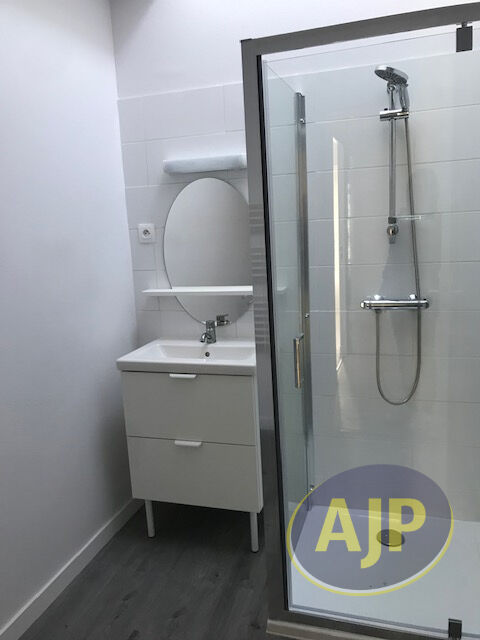 A LOUER MAISON 1CH + BUREAU CUGAND - photo 6
