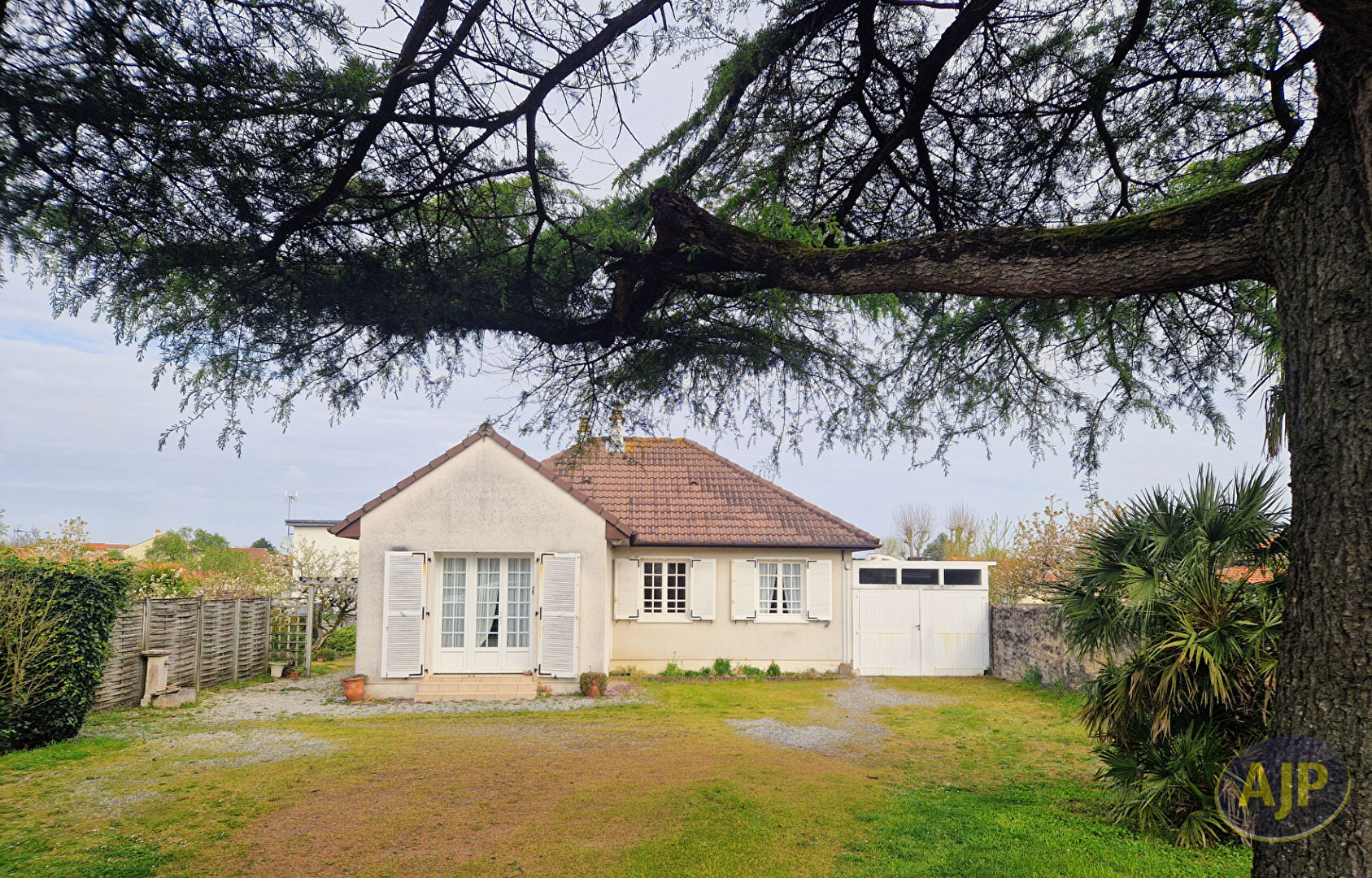 Maison 3 chambres grande parcelle bourg de Cugand - photo 2