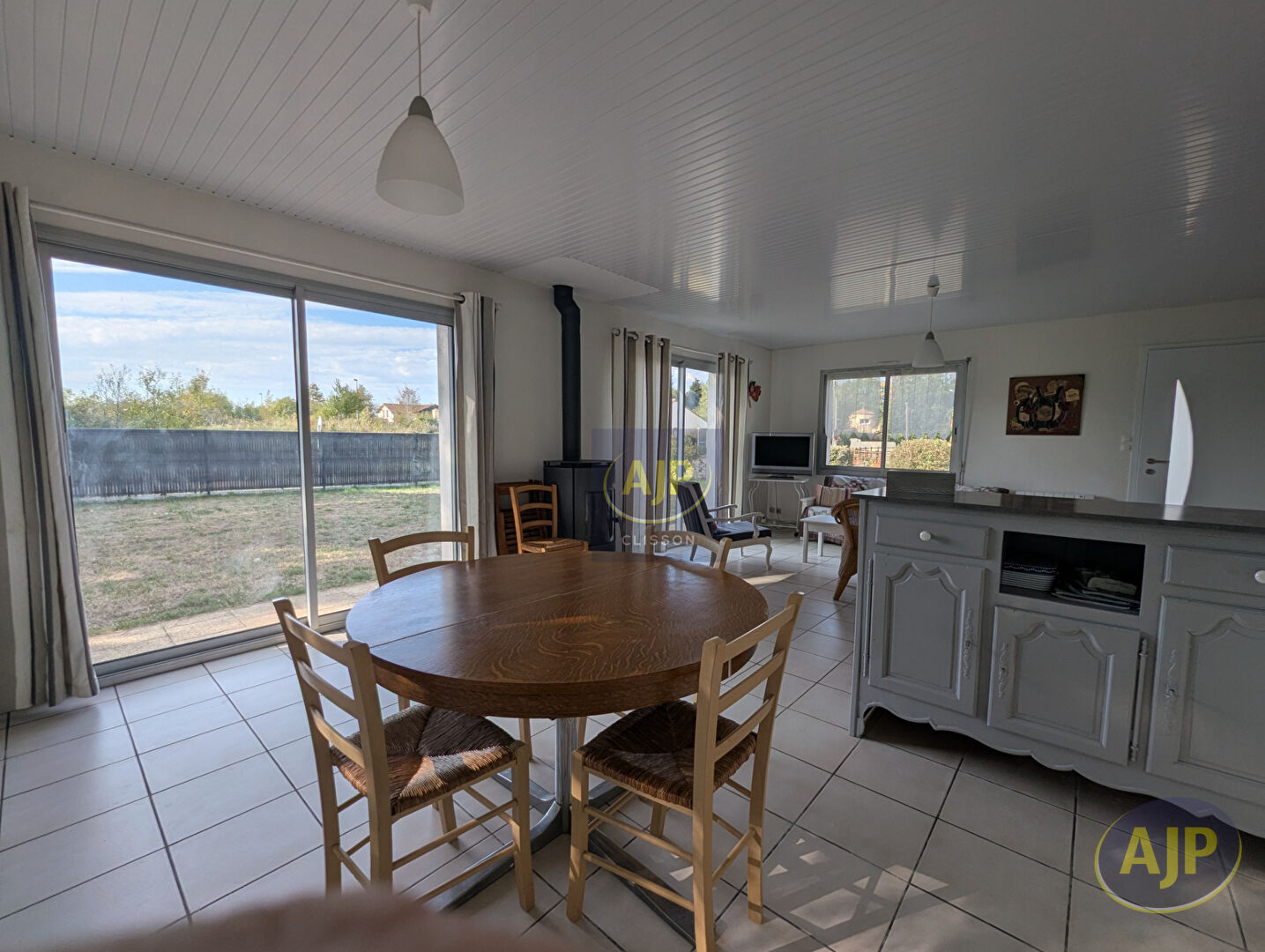 Maison 3 chambres  en village Monnieres. - photo 5