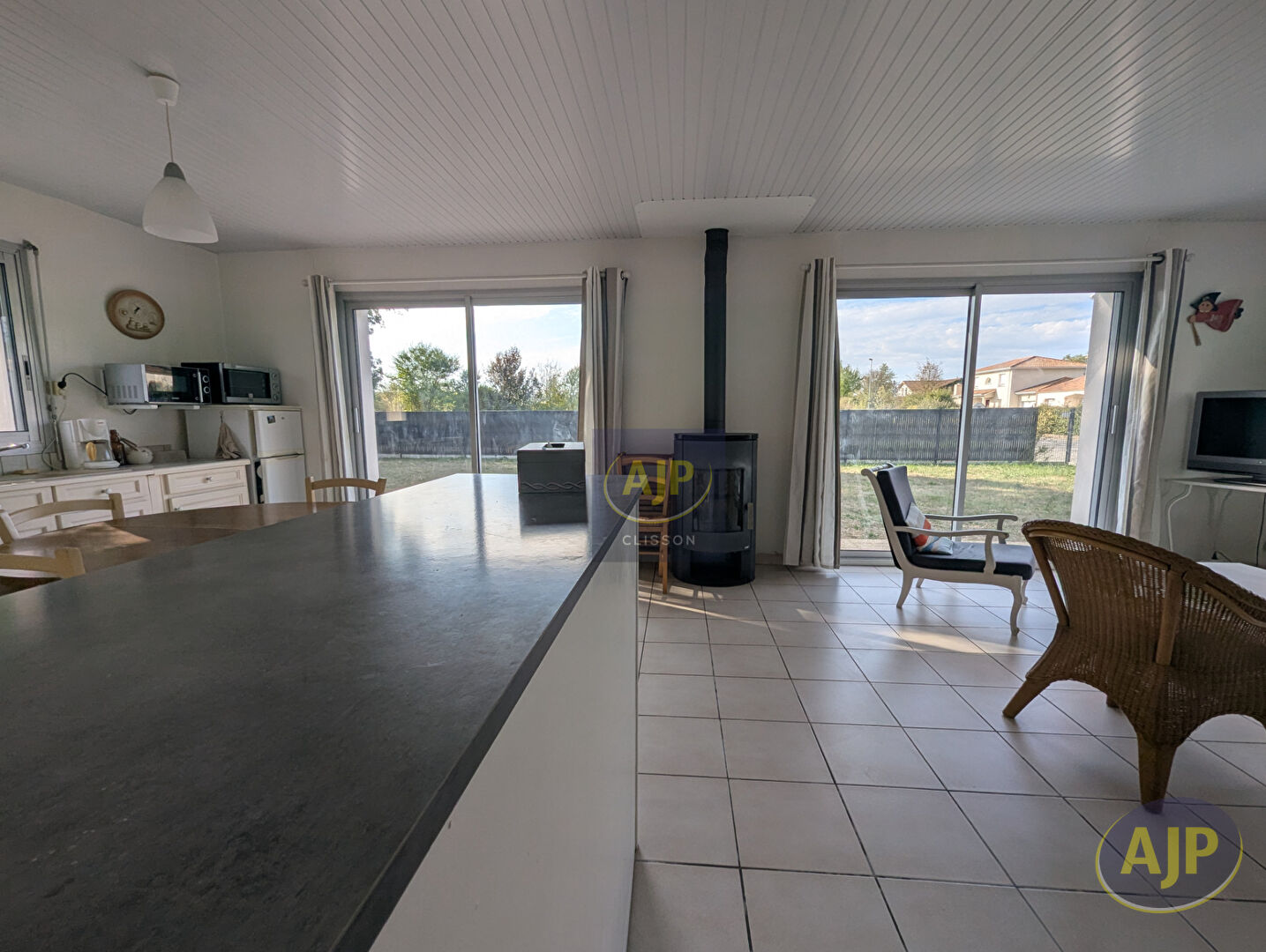Maison 3 chambres  en village Monnieres. - photo 6
