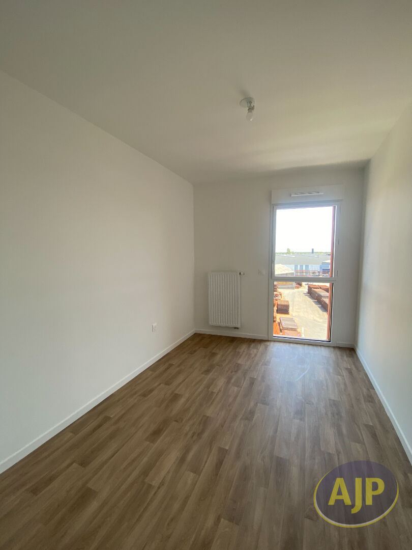 A LOUER T4 AVEC BALCON - photo 5