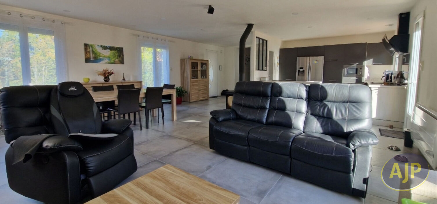 Maison Cugand  3 chambres+bureau - photo 5