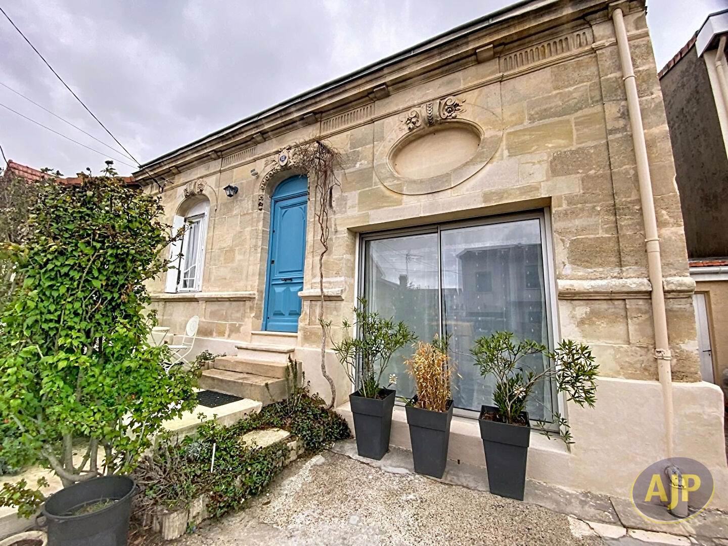Échoppe bordelaise avec grand jardin - photo 1