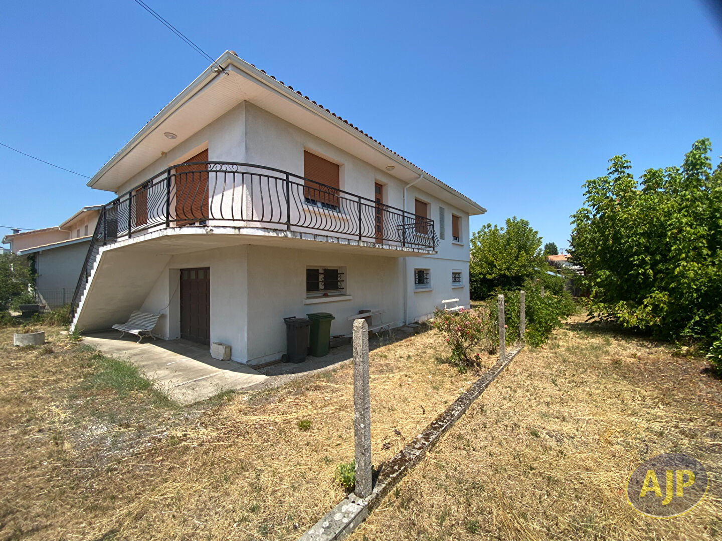 Maison familiale sur 637 m² de terrain - photo 1