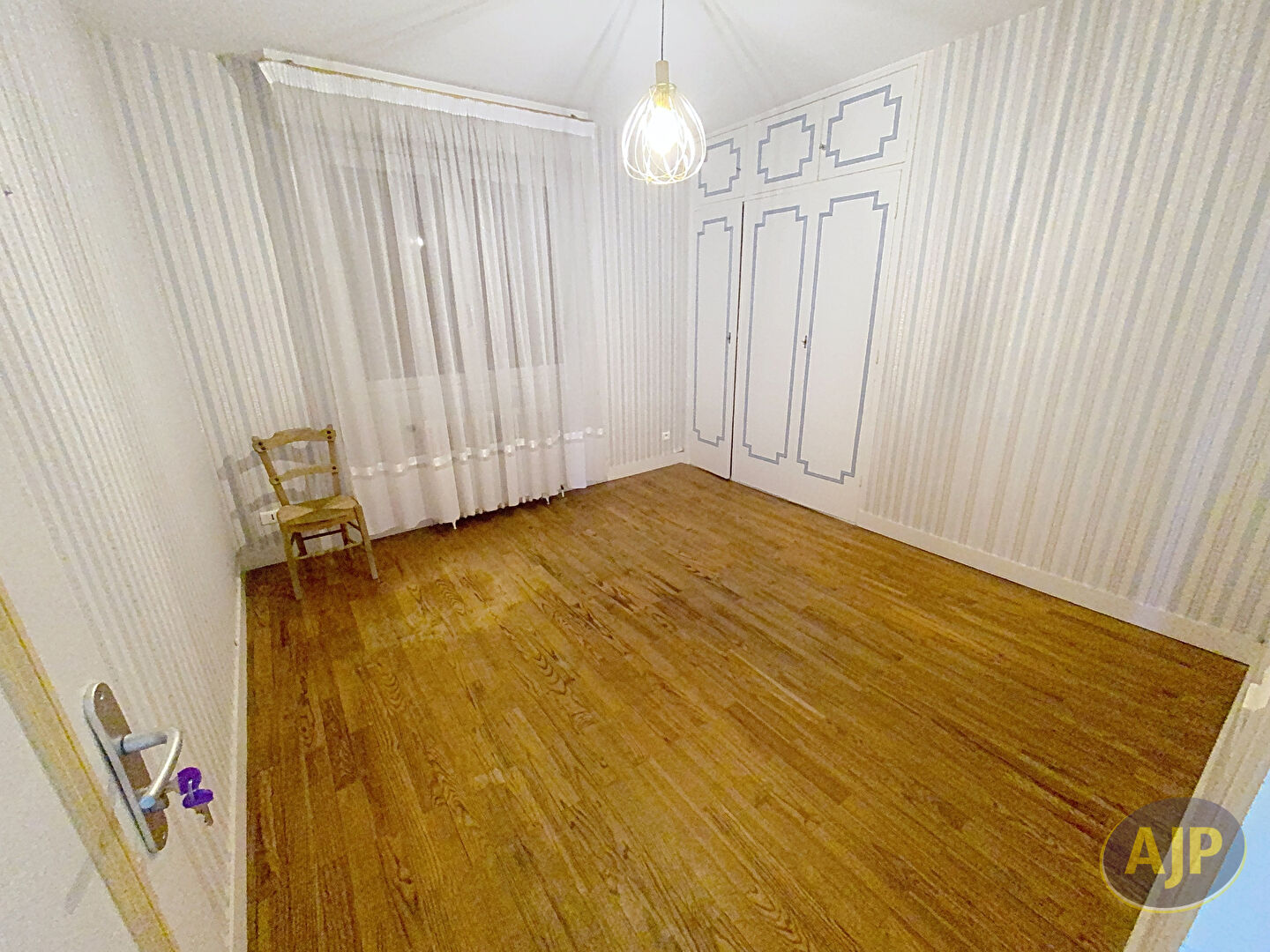 Maison familiale sur 637 m² de terrain - photo 6