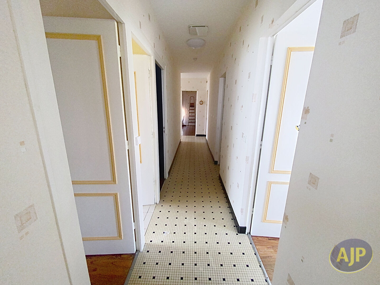 Maison familiale sur 637 m² de terrain - photo 12