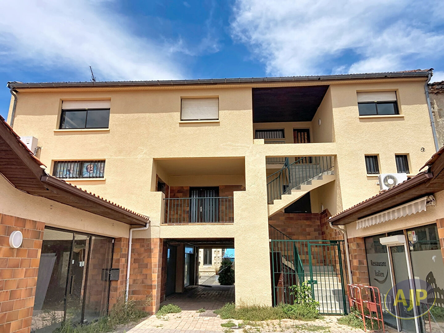 Local commercial Lesparre Medoc 81.3m2 - photo 5
