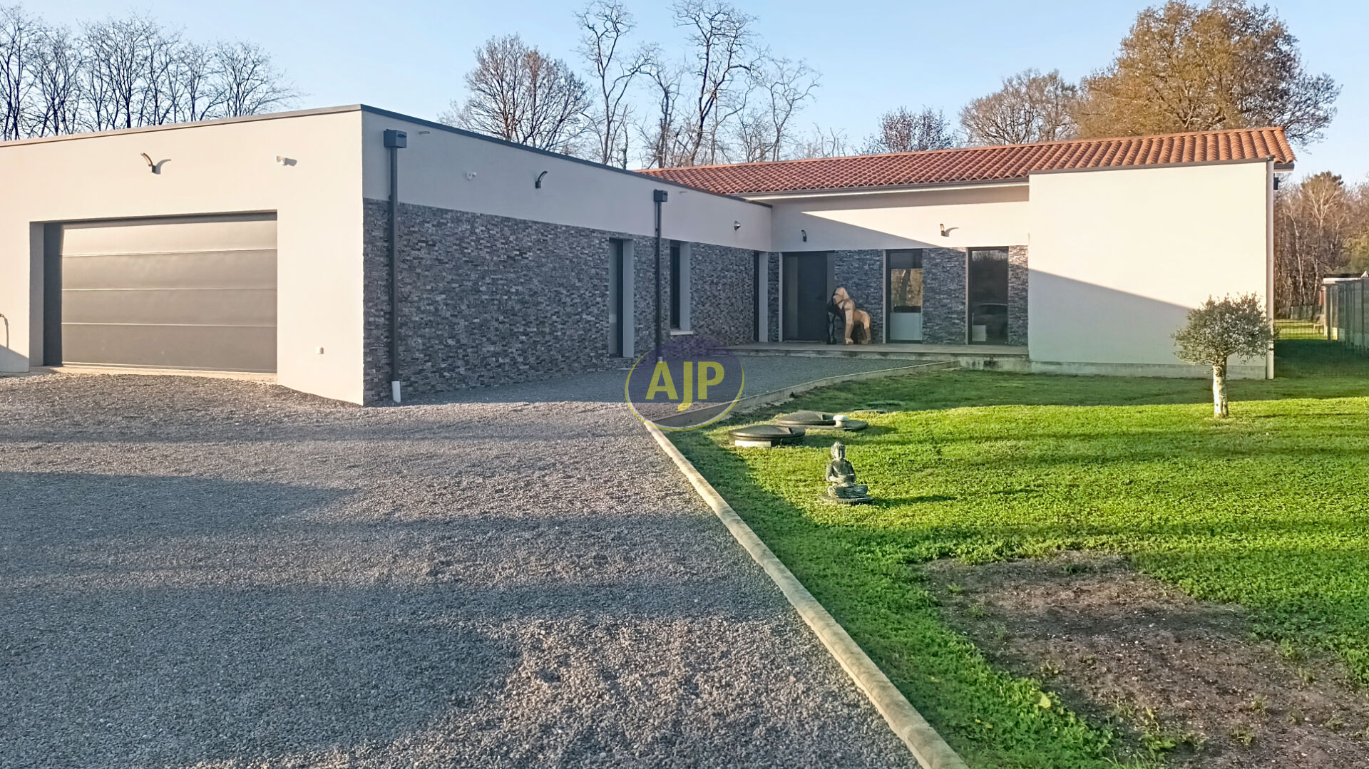 Villa Queyrac 5 pièce(s) 200 m2 - photo 1