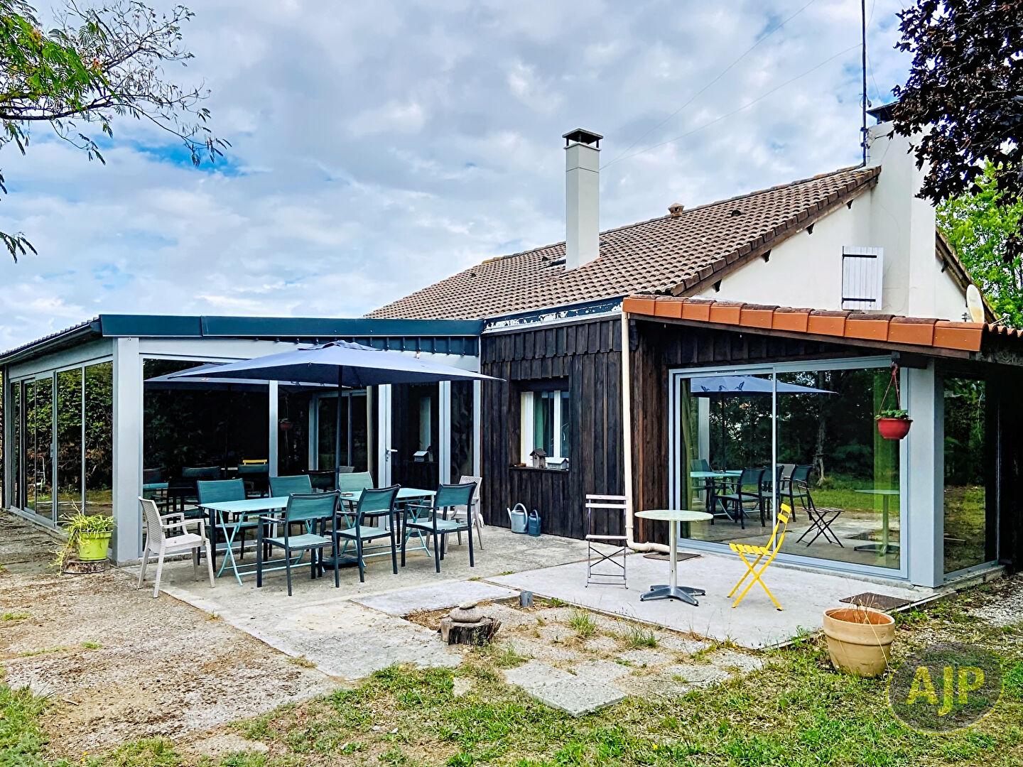 Gaillan - Landaise rénové de 214m2 avec piscine ! - photo 6